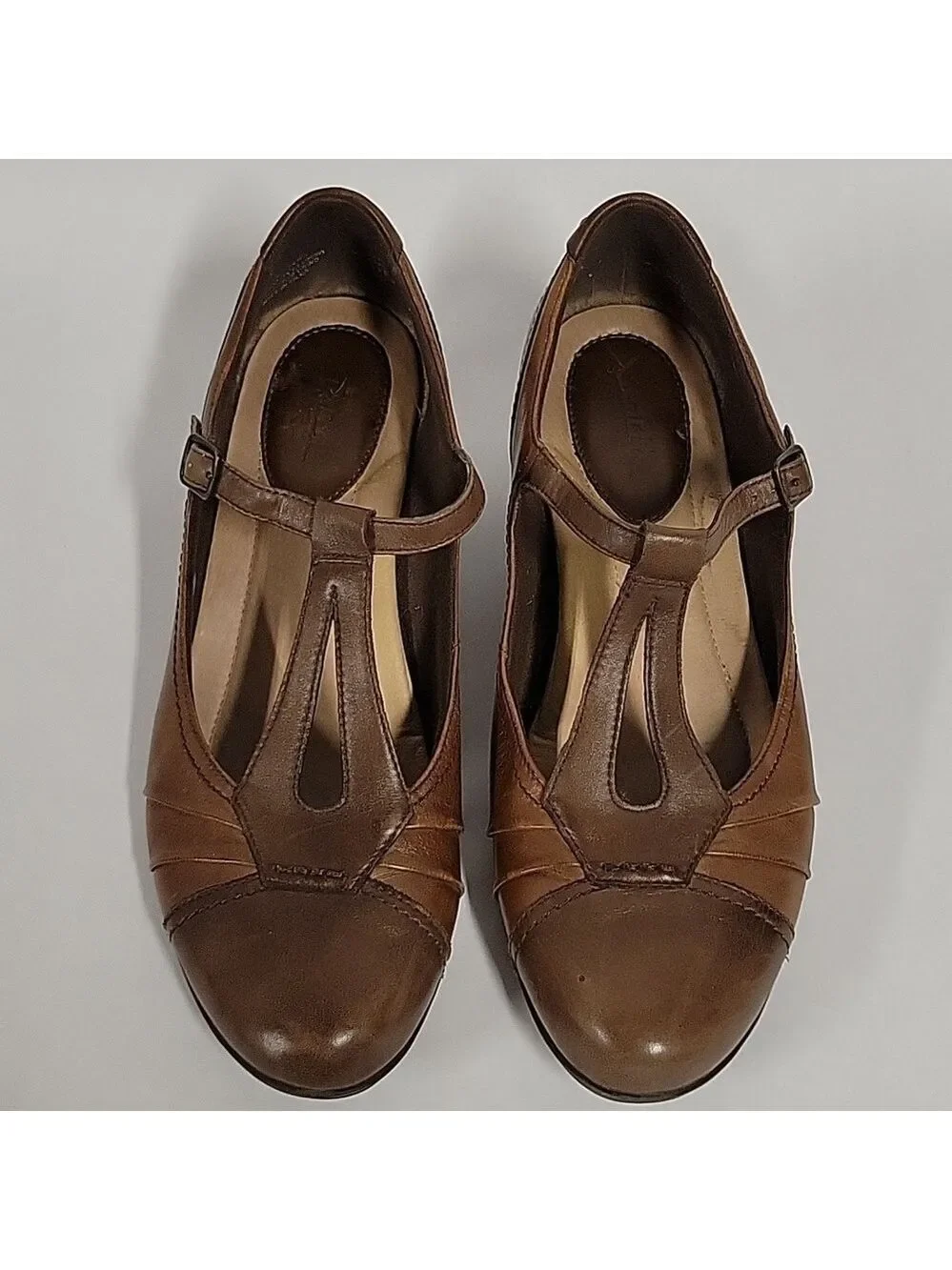 Women's Earth Wanderlust Retro Flapper Light/Dark Brown Leather Heels, Size 12B